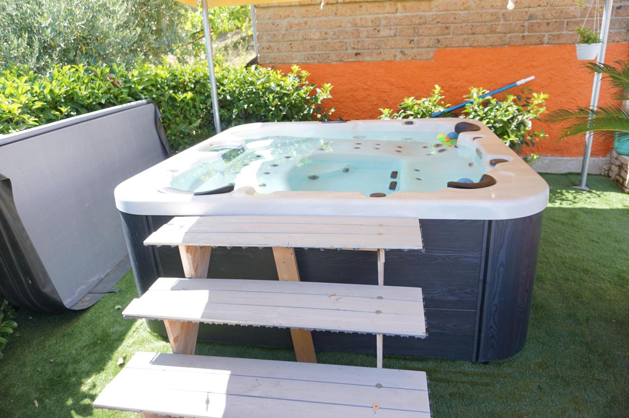 La Terrazza Motta Bed & Breakfast Atri Exterior photo