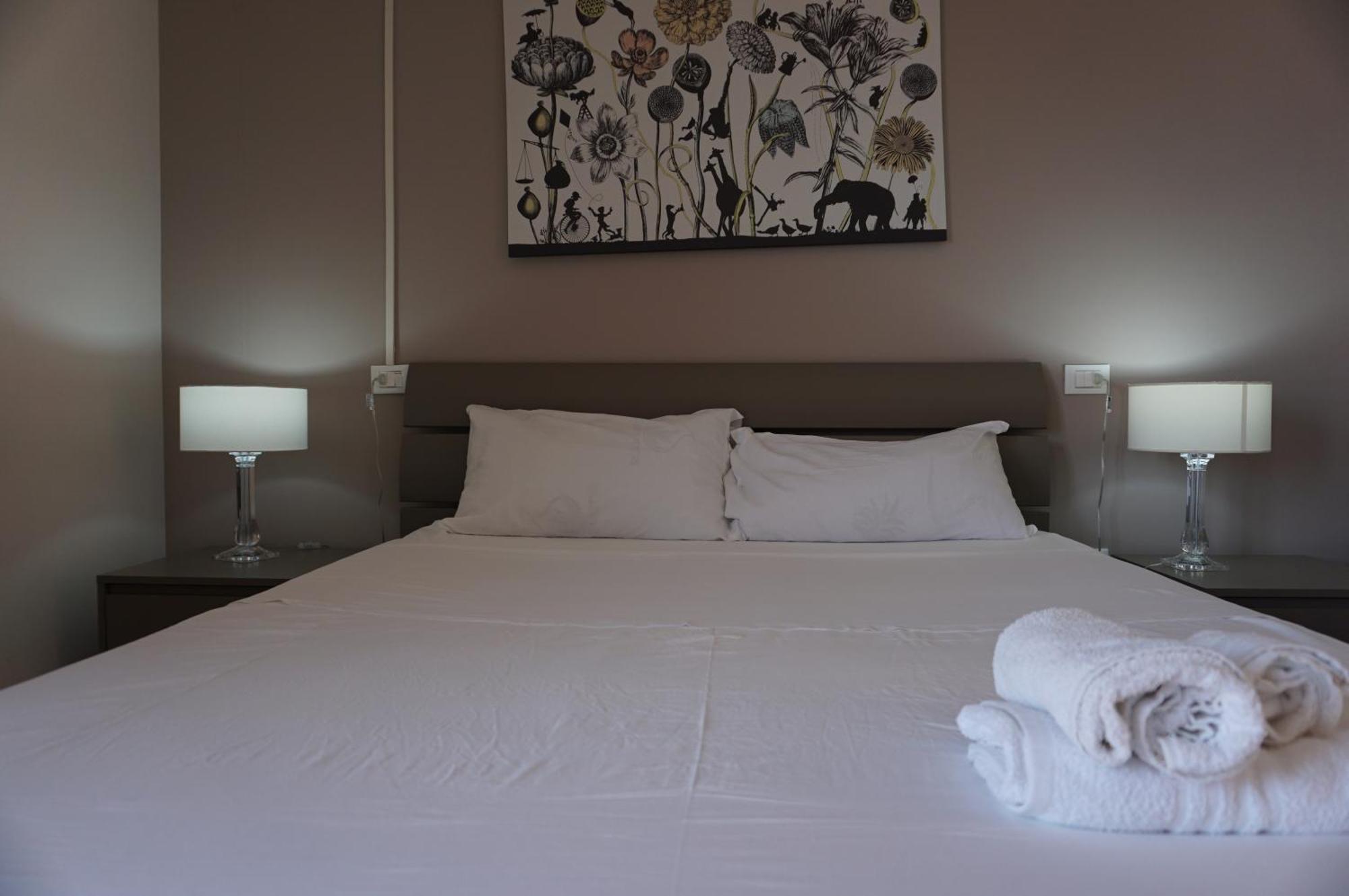 La Terrazza Motta Bed & Breakfast Atri Exterior photo