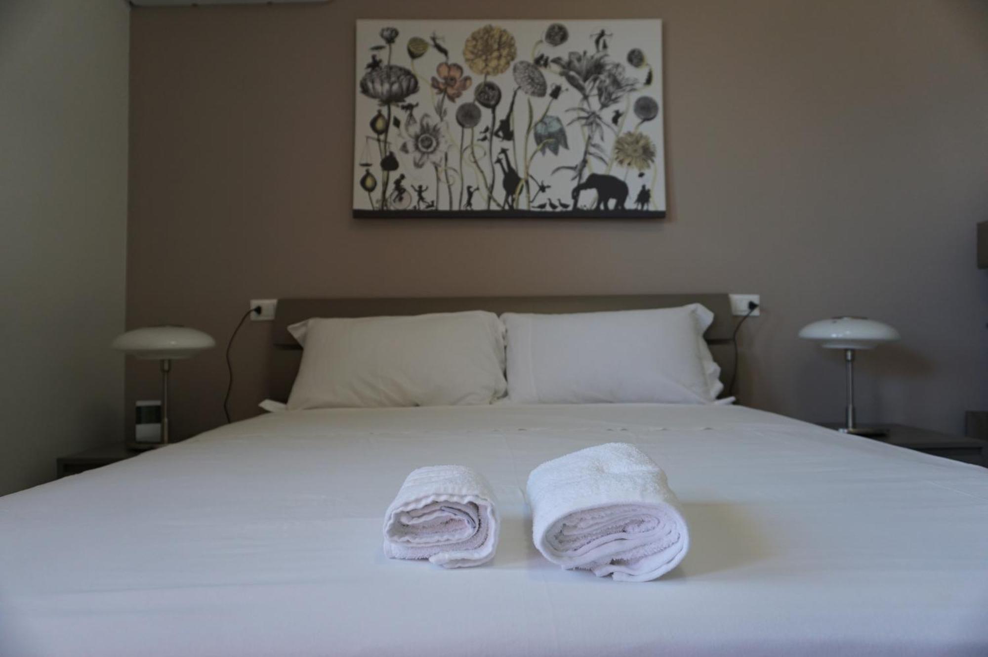 La Terrazza Motta Bed & Breakfast Atri Exterior photo