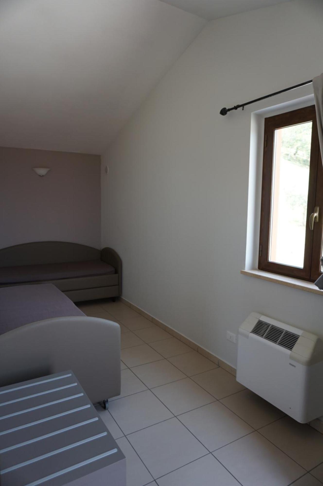 La Terrazza Motta Bed & Breakfast Atri Exterior photo