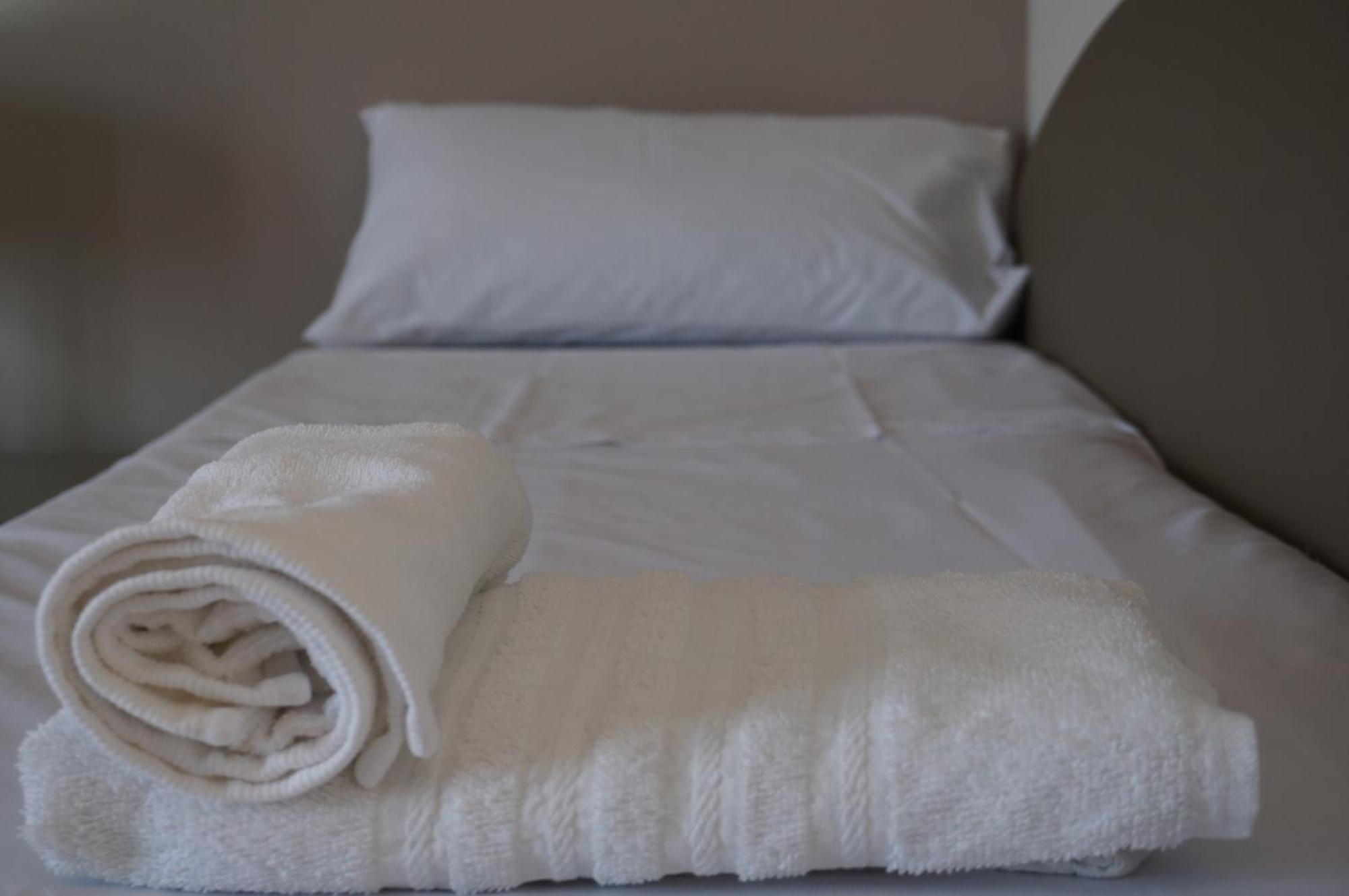 La Terrazza Motta Bed & Breakfast Atri Exterior photo